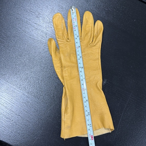 Thin Leather Yellow Riding Gloves - M - Picture 5 of 5